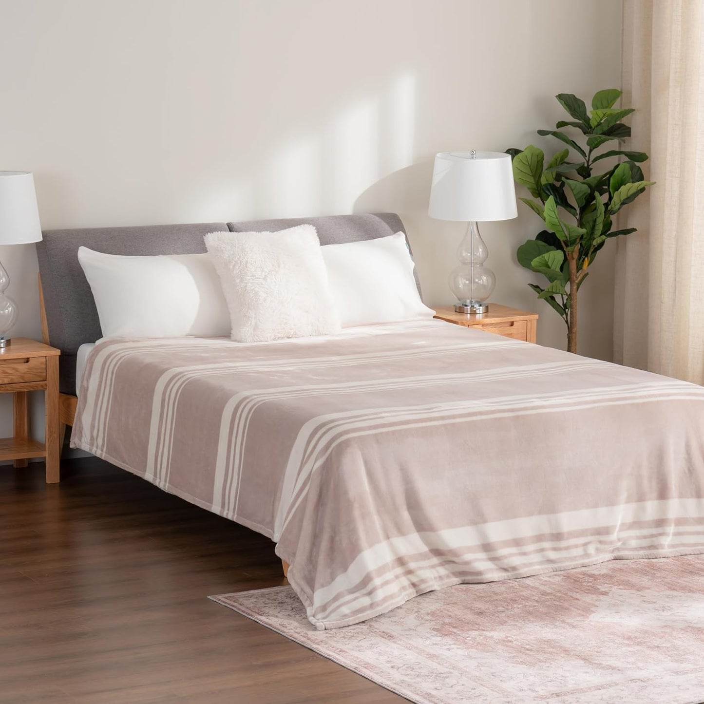 Berkshire Blanket-Classic Heavyweight Soft Printed VelvetLoft® Plush Blanket, Full/Queen Size Soft Fuzzy Warm Blanket for Couch Sofa Bed, Stripe Cream, 90in x 90in
